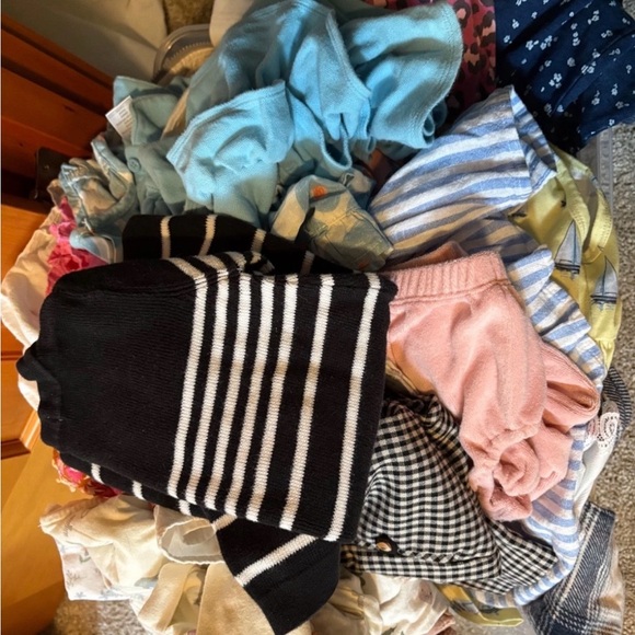 EUC RESELLERS BUNDLE OF 50 NB-5T MIXED SEASONS/GENDER - Picture 3 of 5
